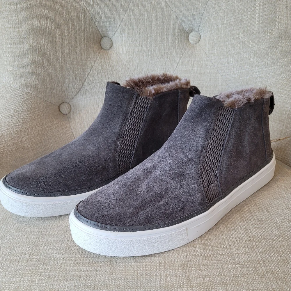 TOMS Shoes Women's High Top Sneaker Gray Suede Fur Trim Pull On Size…NEW